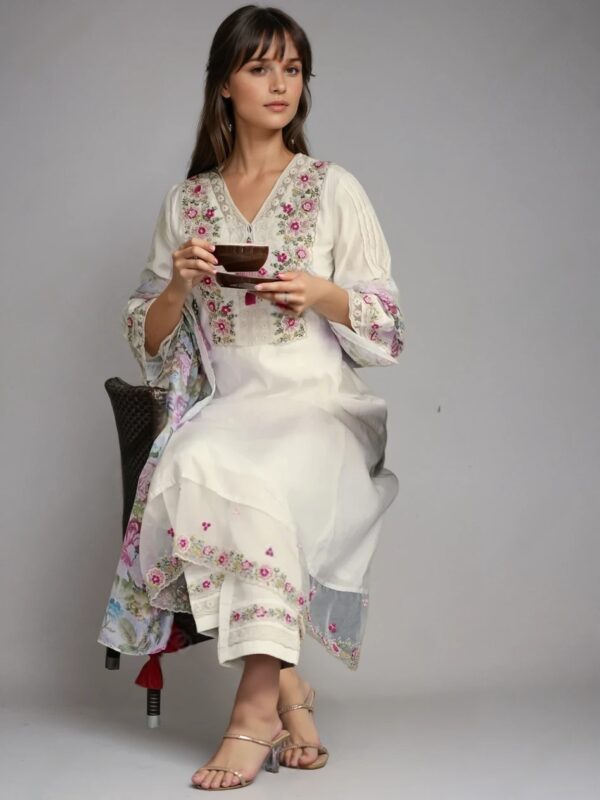 K2 WHITE Women Silk Blend Kurta Pant Dupatta Set - Image 3