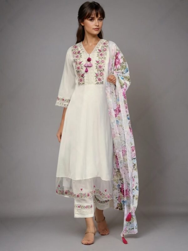 K2 WHITE Women Silk Blend Kurta Pant Dupatta Set