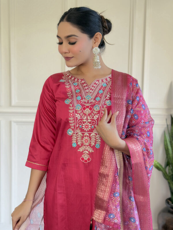 AVISHA EMBROIDERY GADHAVAL KURTI SET - Image 6