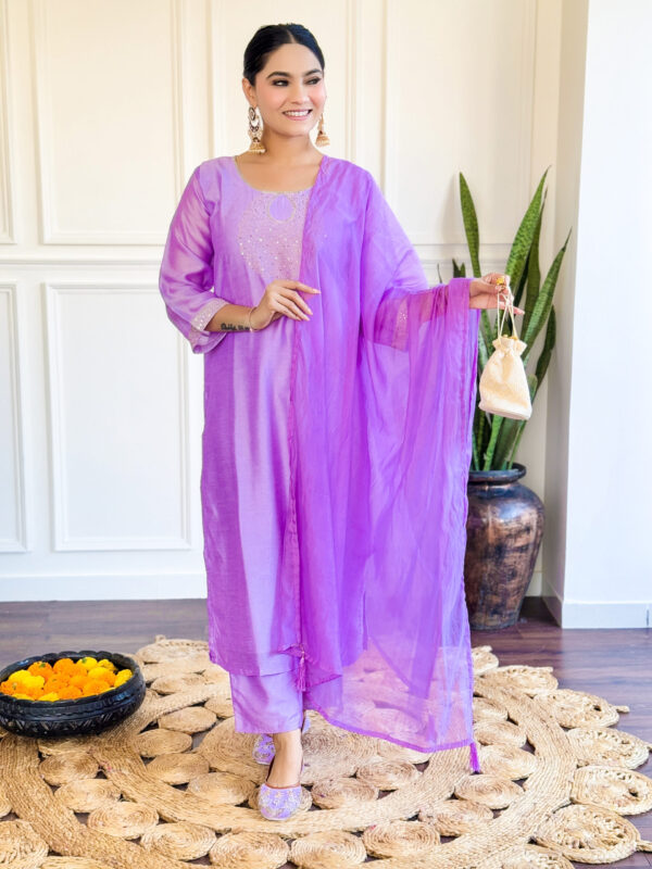 KAVERI Purple Chanderi Embroidered Work Salwar Suit - Image 6